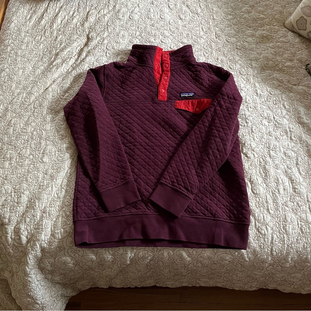 Patagonia Women’s Quilted Snap Button Pullover